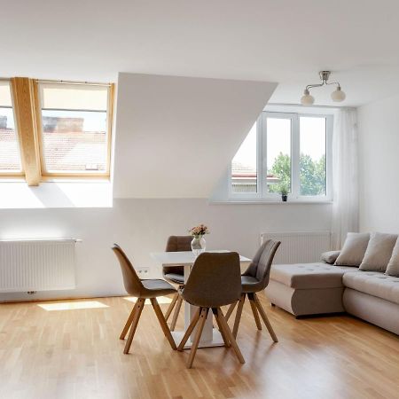 Elegant Apartment In Vienna With Patio Екстериор снимка