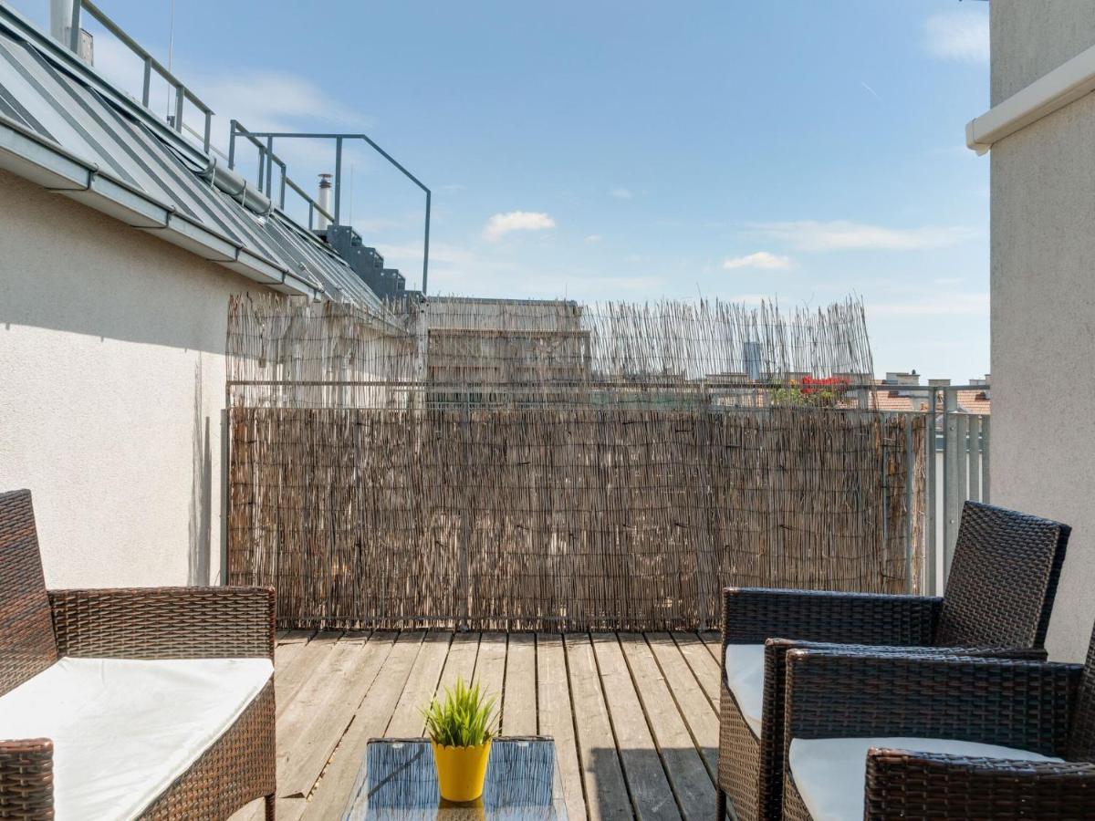 Elegant Apartment In Vienna With Patio Екстериор снимка