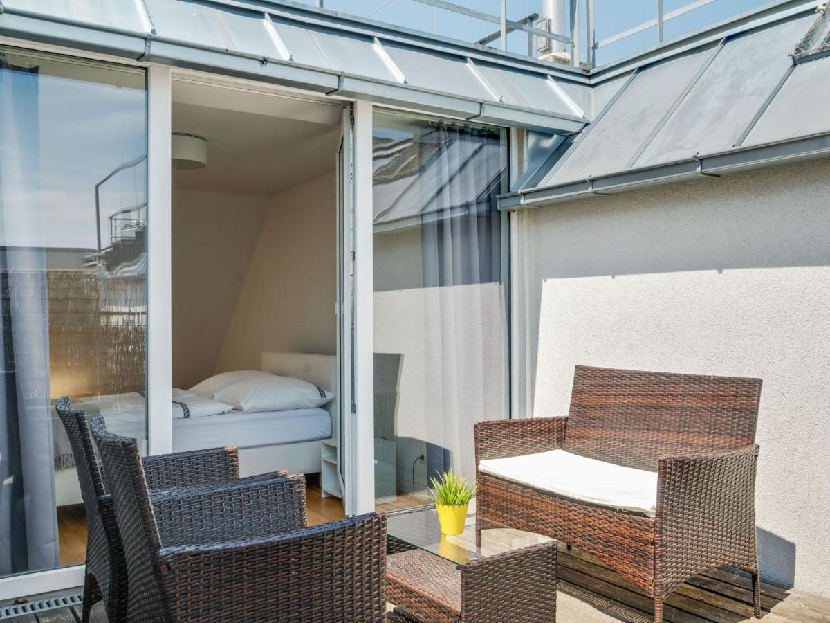 Elegant Apartment In Vienna With Patio Екстериор снимка